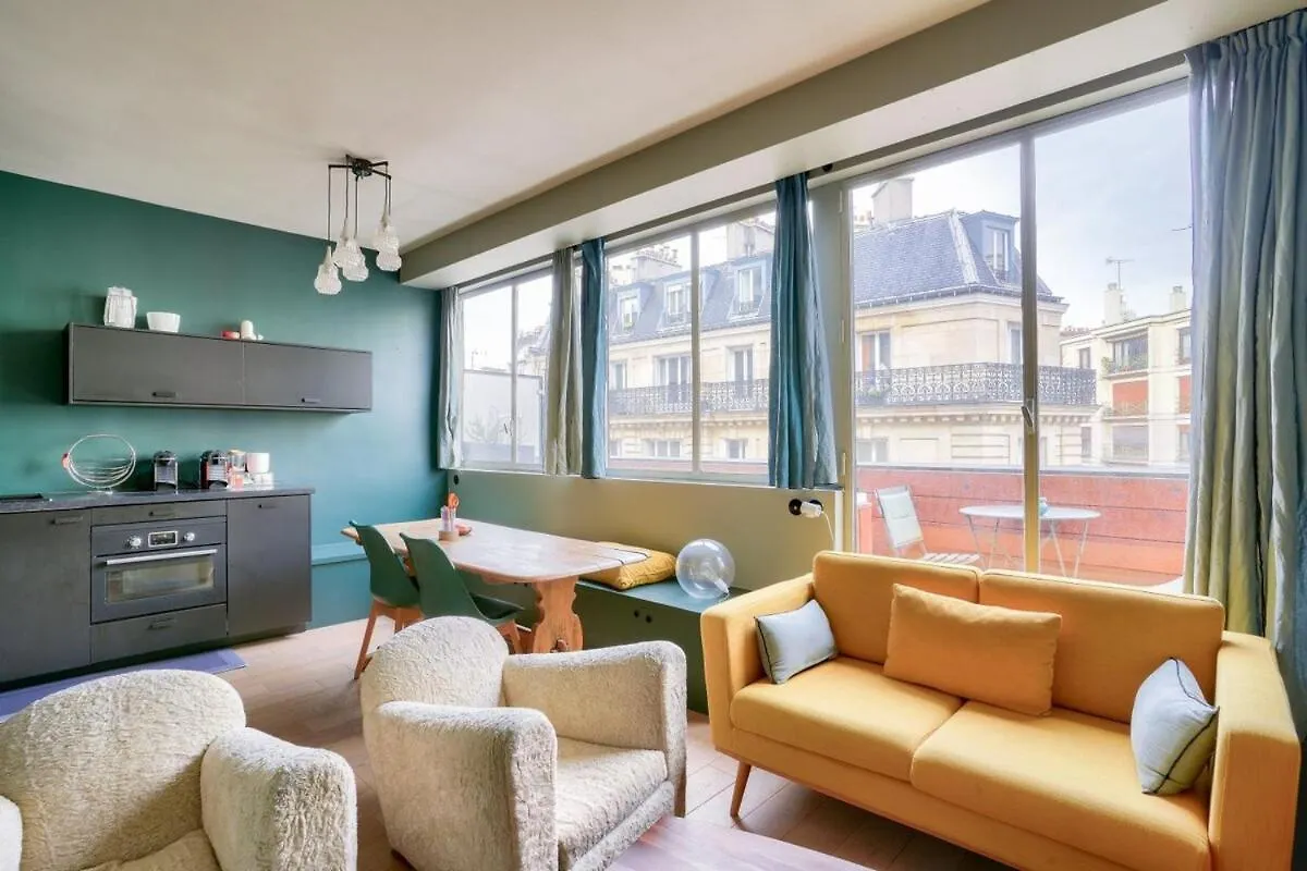 Apartament 1Br Flat With Balcony Near The Eiffel Tower Paryż
